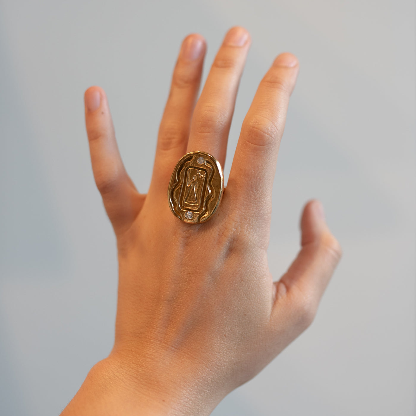 Queen Ring