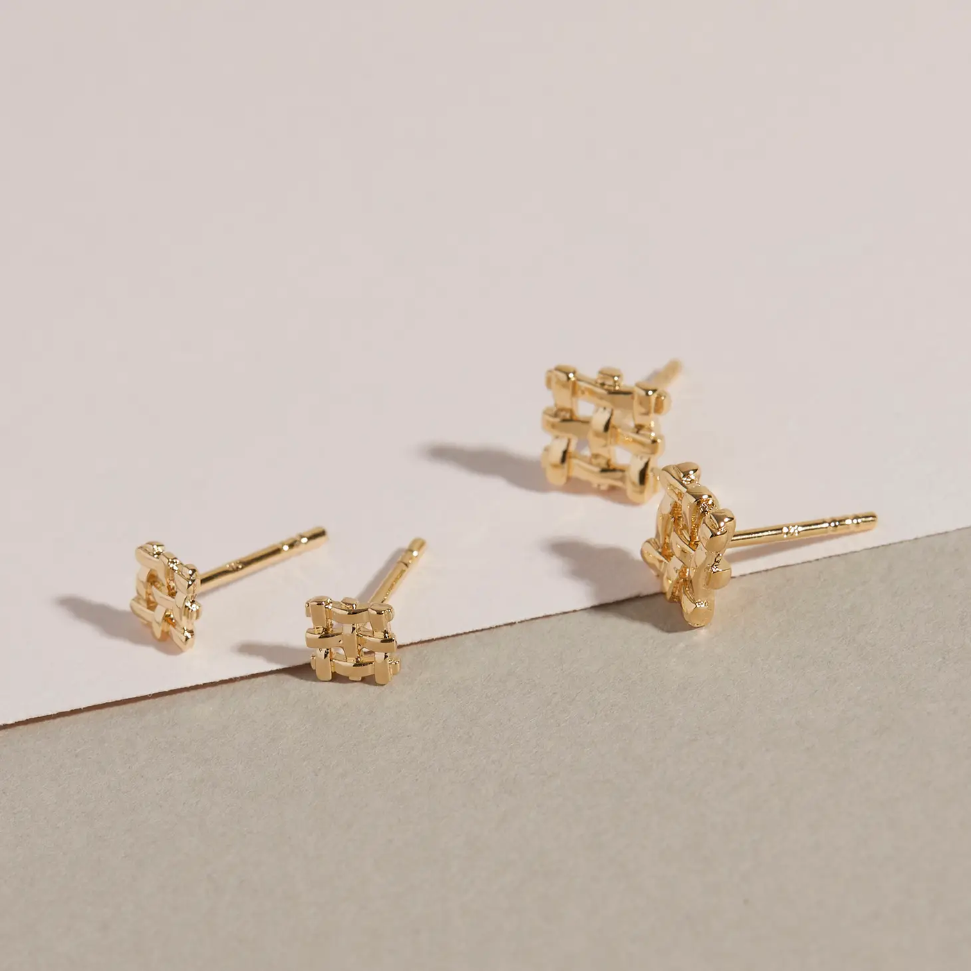 Crosshatch Studs