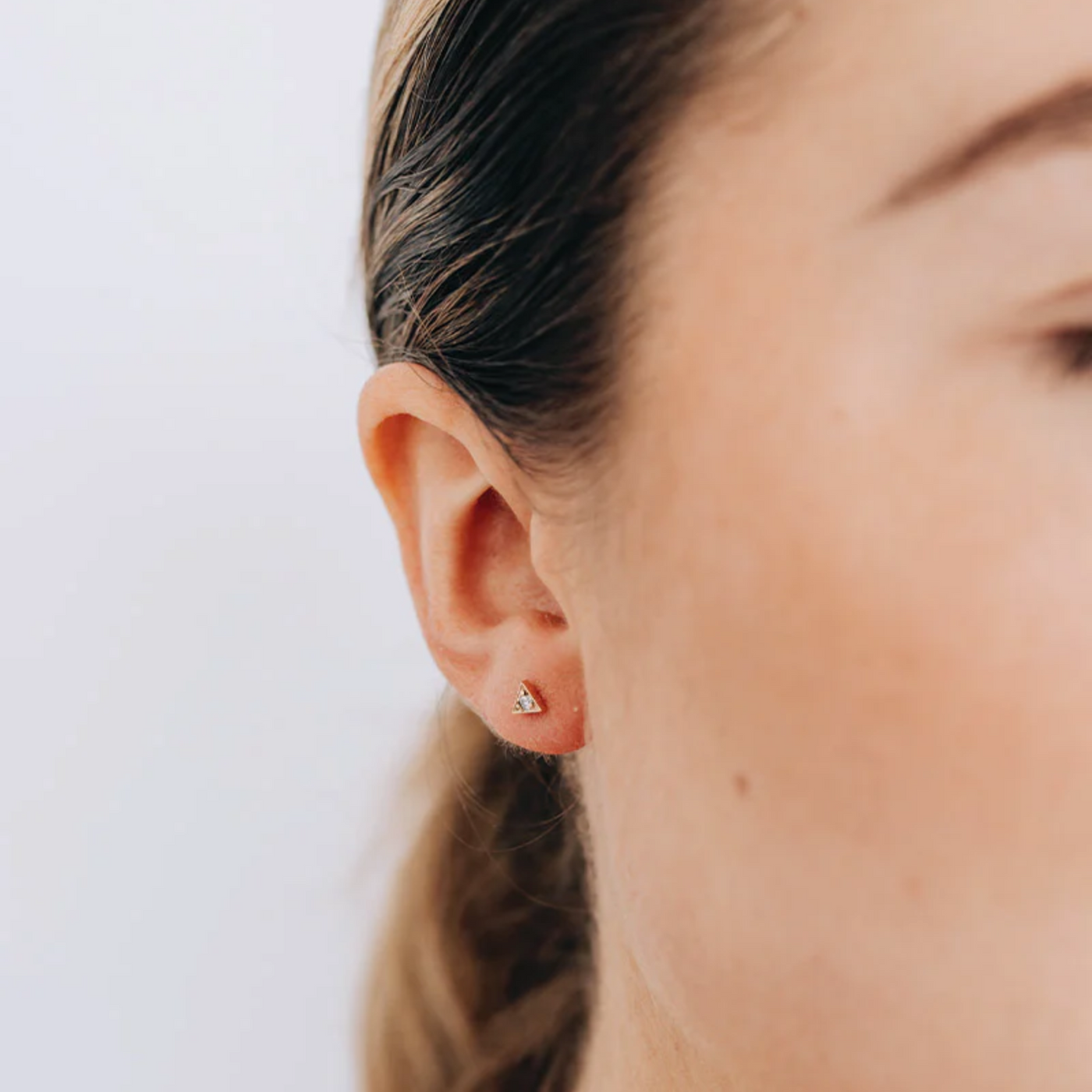 Cléo Triangle Stud Earrings