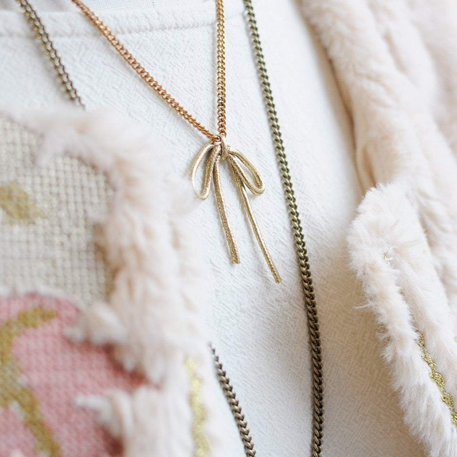 Little Bow Necklace